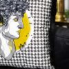 Déco & Co. | Modern Art Pillow – EY284