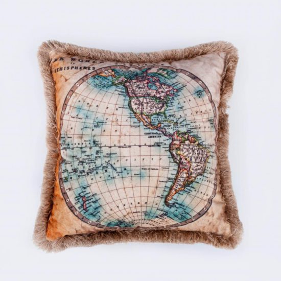 Déco & Co. | World Map Pillow – EY118